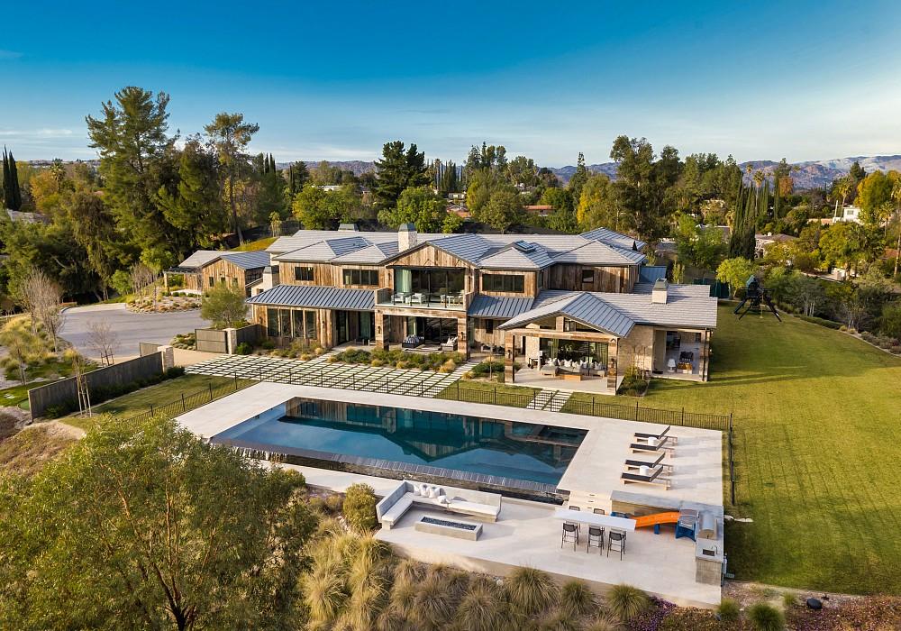 Farm House in Los Angeles